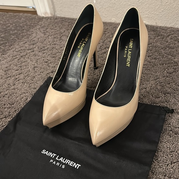 SAINT LAURENT POINTY PLATFORM HEELS - Picture 2 of 5